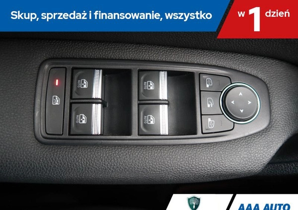 Renault Captur cena 76501 przebieg: 83331, rok produkcji 2019 z Olesno małe 154